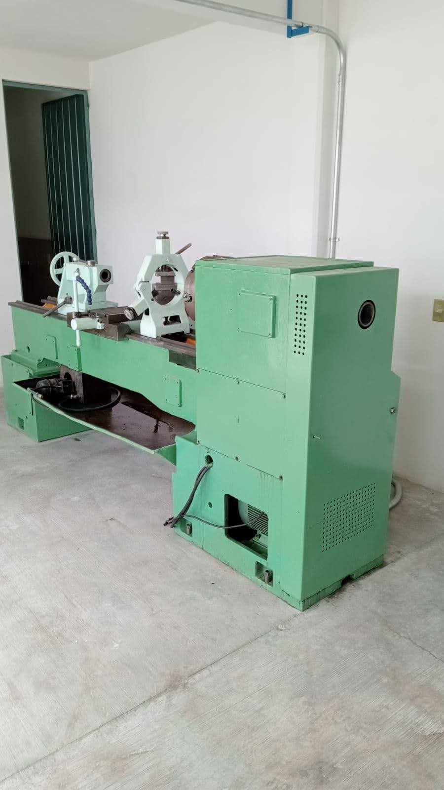 Torno de 22" de volteo